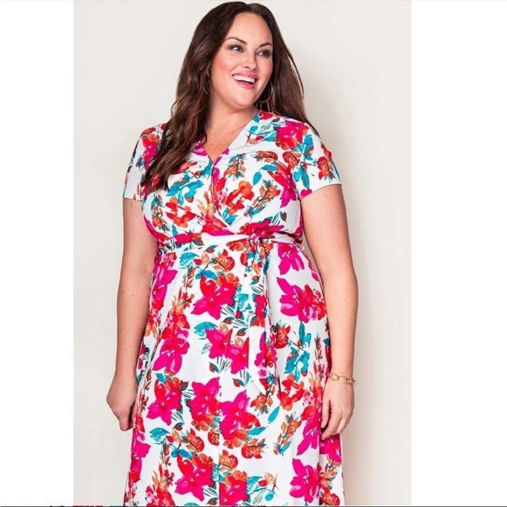 NWT Leah Rose Rose floral Maxi dress by Tats fashion 🌸🌺🌹plus size 3X BIN L